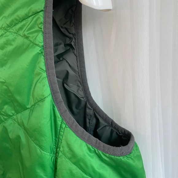 LL Bean Green Lightweight Primaloft Insulation Quilted Vest, XL - Picture 5 of 11
